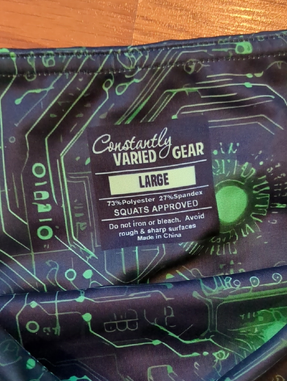 CVG The Matrix Capri Leggings - Picture 4 of 5